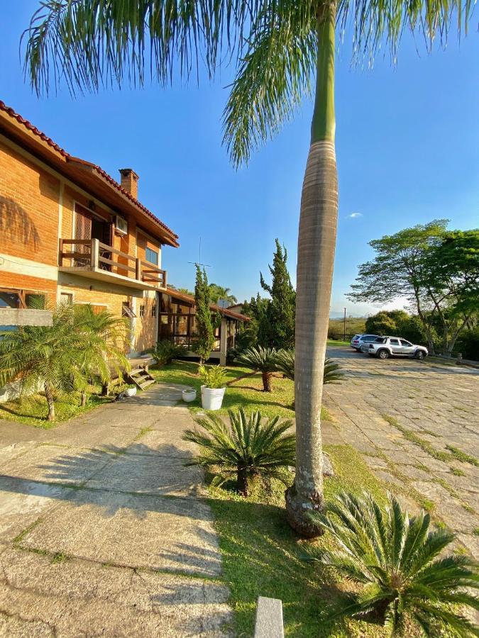 Pousada Quinta Da Mantiqueira Hotel Пенедо Екстериор снимка