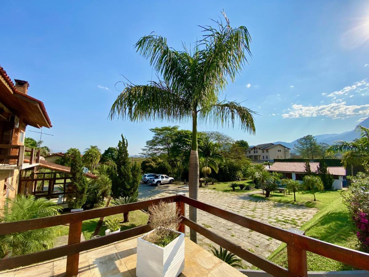 Pousada Quinta Da Mantiqueira Hotel Пенедо Екстериор снимка